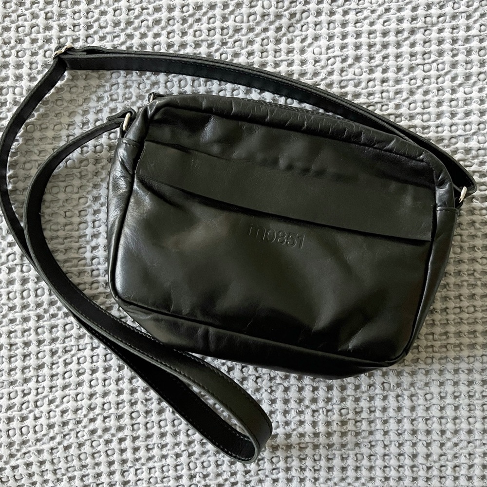 Authentic M0851 leather crossbody bag